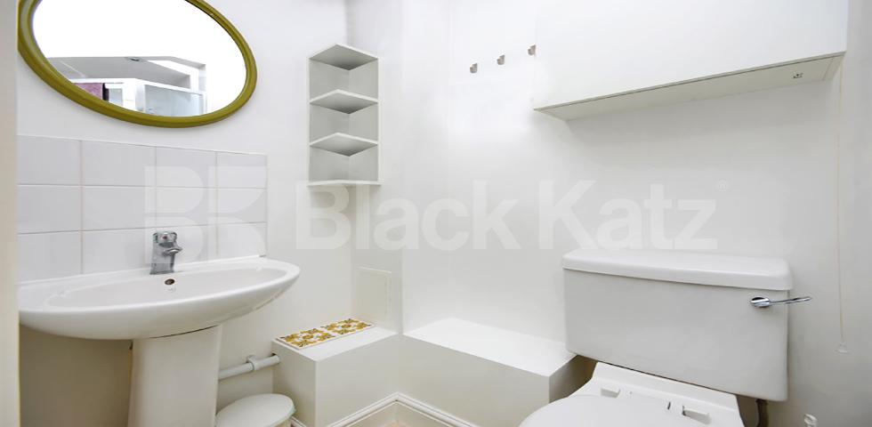 			UNDER OFFER!, 1 Bedroom, 1 bath, 1 reception Flat			 Chalton Street, CAMDEN